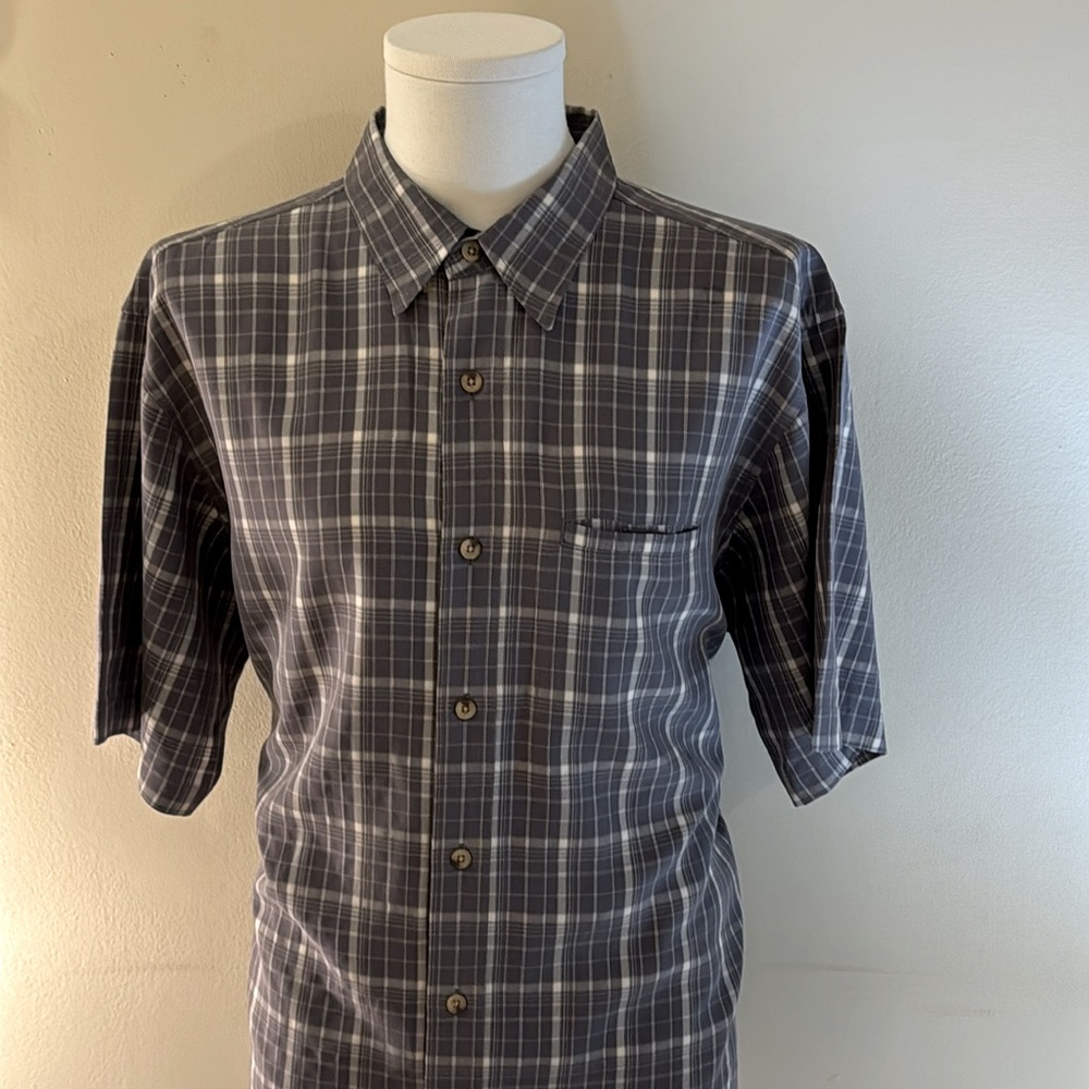 Vintage Woolrich Shirt Mens XL Short Sleeve Button Plum Plaid Camp shirt